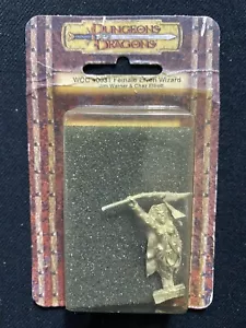 Dungeons & Dragons Miniatures WOC40031 Female Elven Wizard New Sealed - Picture 1 of 2