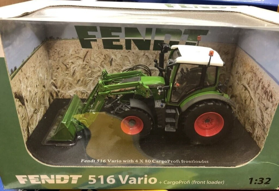 Universal Hobbies Fendt 516 Vario with Front Loader Tractor 1:32 Scale Diecast - Image 1 of 4