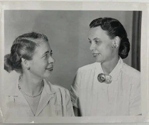 vintage 50’s photo two ladies looking at each other pulled back hairstyles  - Picture 1 of 1