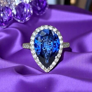 Anello in oro bianco 14 kt con diamanti taglio pera 5,45 ct coltivato in laboratorio e zaffiro blu matrimonio - Foto 1 di 9