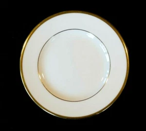 Beautiful Wedgwood California Bread Plate - Picture 1 of 2