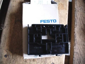 FESTO 161368 L202 RIGHT SIDE END BLOCK * NEW!! QUANTITY!!! - Picture 1 of 1