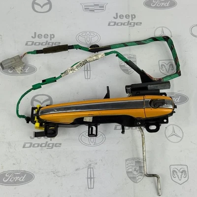 2011‑2020 TOYOTA SIENNA Front Left Driver Exterior Door Handle OEM 69210‑08020 - Изображение 1 из 4