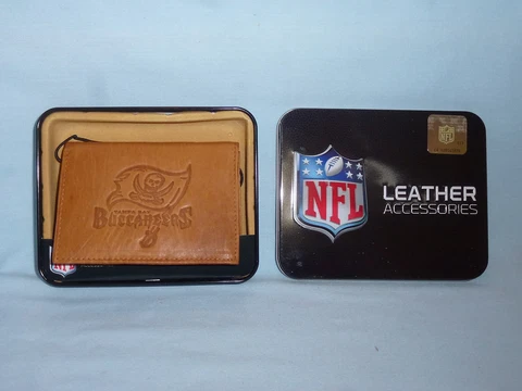 TAMPA BAY BUCCANEERS   Leather TriFold Wallet    NIB    brown 3 Cover