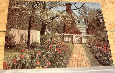 Williamsburg VA Big Ben Jigsaw Puzzle 1000 Pieces Complete in Original Box - Image 1 of 3