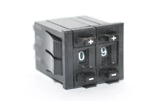 Präzisions-Potentiometer Digitalanzeige v. Bourns Typ 3682S-1, 2 kOhm / 2 W / 3% - Picture 1 of 9