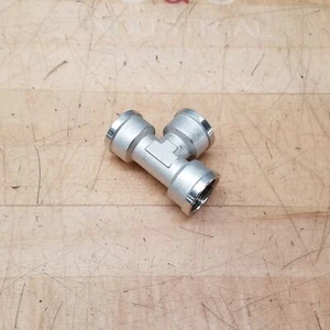 Montaje de camiseta Parker 0915 00 27 hembra, 3/4 BSPP x 3/4 BSPP - USADO - Imagen 1 de 8