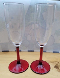 2 Red Stemmed Champagne Flutes Used Excellent Condition - Picture 1 of 2