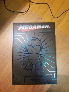 Mega Man 7" Figure SDCC 2015 Exclusive Kidrobot Capcom Megaman red version - Picture 1 of 2