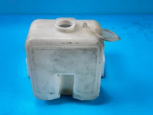 Toyota Land Cruiser FJ40 & Others Windshield Washer Bottle Tank NOS - Bild 1 von 3