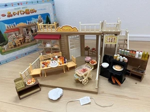 Panadería Sylvanian Families Calico Critters Forest con terraza HA-23 1996 usada - Imagen 1 de 20