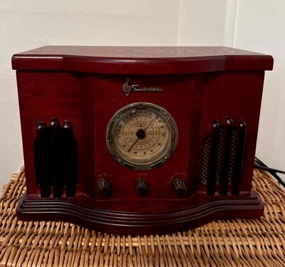 Emerson AM/FM Radio CD Player Built in Speakers Vintage 2004 Retro Decor w Book! - Image 1 of 4