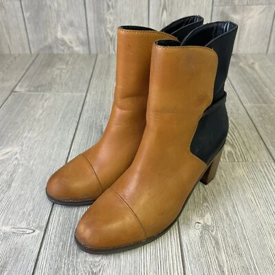 Wolverine 1000 Mile Bonny Women's 9 Boots Brown Black Leather Pull On Block Heel - Image 1 of 4