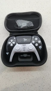 Custom Last of Us PS5 Dualsense Controller with Carry Case, Stand & USB-C - Picture 1 of 8