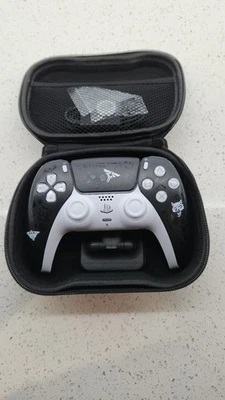 Custom Last of Us PS5 Dualsense Controller with Carry Case, Stand & USB-C - Image 1 of 4