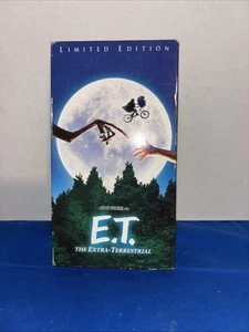E.T. The Extra Terrestrial, 1982 (VHS, 2002) Limited Edition - Steven Spielberg - Picture 1 of 5