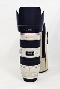 #Canon EF 70-200mm f/2.8 L IS USM Lens (S/N 455996) + CANON lens case - Picture 1 of 8