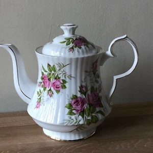 Lovely Hammersley Grandmother's Rose Teapot or Coffee Pot - Picture 1 of 9