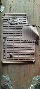 Vintage Ford F150 TAN RUBBER FLOOR MAT. Reminder Just 1 Mat. - Bild 1 von 4