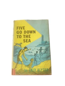 Five Go Down to the Sea (Enid Blyton - 1961- 1st Ed - Picture 1 of 5