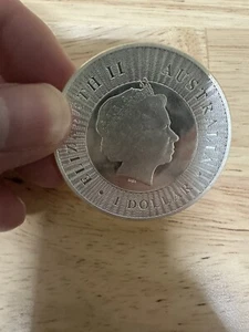 2016 Australian Kangaroo 1 Ounce Silver Round - Picture 1 of 6