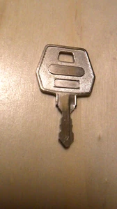 Llave de restablecimiento de máquina tragamonedas Pachislo F-095 para MUCHAS máquinas Taiyo (ver lista) - Imagen 1 de 2