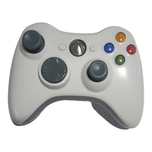Genuine Microsoft Xbox 360 Wireless Controller W Battery Cover X801769 009 White - Picture 1 of 7