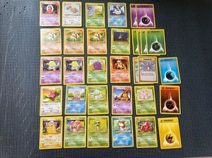 Pokémon Pikachu 1999 Vintage Card Lot Squirttle Bulbasaur - Picture 1 of 11
