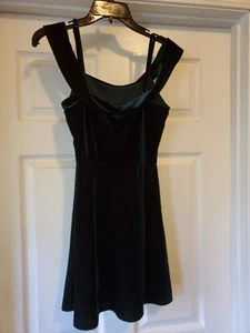 Honey Punch Juniors Teen Girls Green Velvet Sleeveless Party Dress Size Small 👁 - Picture 1 of 8