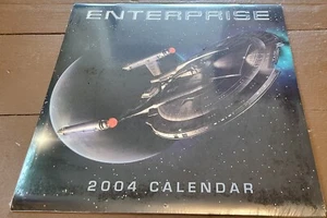 2 Vintage Star Trek Enterprise Wandkalender 2004 und 2005 ungeöffnet - Bild 1 von 4