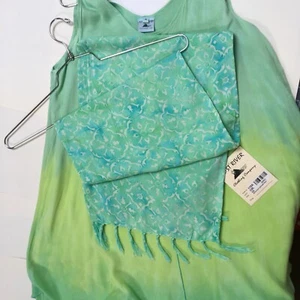 LOST RIVER SCARF RAYON GREEN BATIK NEW with TAGS - Picture 1 of 4