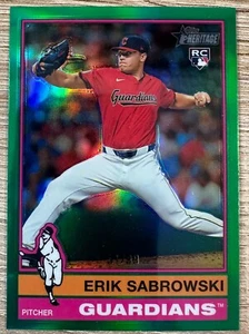 ERIK SABROWSKI 2025 TOPPS HERITAGE BASEBALL GREEN CHROME REFRACTOR RC#51/99 #433 - Picture 1 of 2