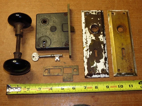 Antique PENN mortise door lock latch handle, complete w/working key, black knobs Cover