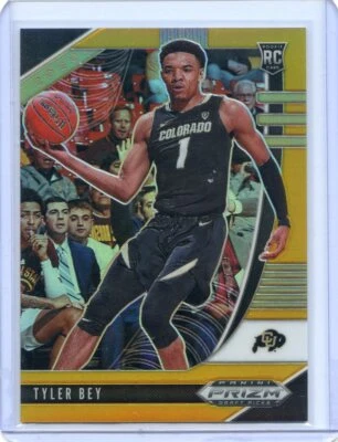 2020-21 Panini Prizm Draft Picks TYLER BEY RC Rookie #35 GOLD PRIZM Auto #4/10 - Image 1 of 2