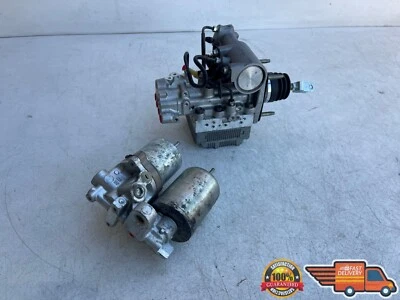 Toyota Prius C 2013-2015 híbrido ABS sistema de bomba de freno refuerzo antibloqueo OEM 13 Foto 1 de 4