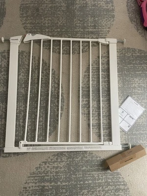 Munchkin Türgitter für Babys ohne Bohren 76-82 cm Weiß - Bild 1 von 4