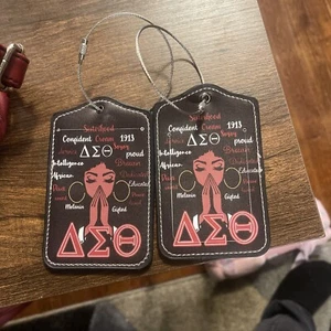 Delta Sorority Luggage Tags Set Of 2. New - Bild 1 von 7