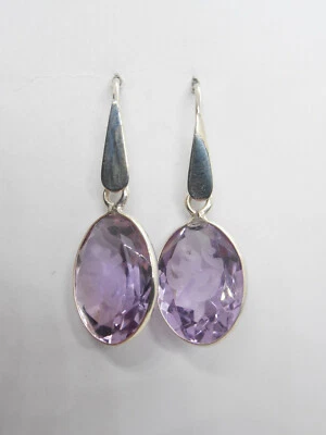 Orecchini pendenti in Argento 925 con Ametista naturale con inciso "OM" - Immagine 1 di 4