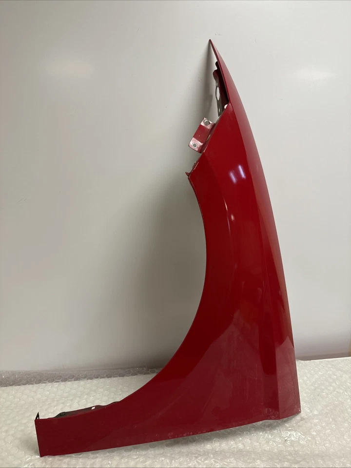 GENUINO SEAT LEON FR 2014-2017 PANEL DE ALA DE PASAJERO EN ROJO LS3H Foto 1 de 4