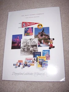 THE WALT DISNEY COMPANY 1989 ANNUAL REPORT DISNEYLAND 35 YEARS OF MAGIC COVER - Picture 1 of 4