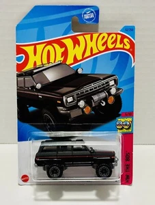2023 Hot Wheels 1988 Jeep Wagoneer #52/250 HW: The '80s - Picture 1 of 3