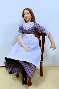Puppenhaus Miniatur Porzellan viktorianische Dienerin Mädchen Puppe (nur) Maßstab 1:12 - Bild 1 von 12