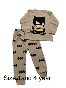 NEW Boys' 2pc Pajama Set - Size Small (1/4) Batman, Dinosaur And Tractor - Picture 1 of 3