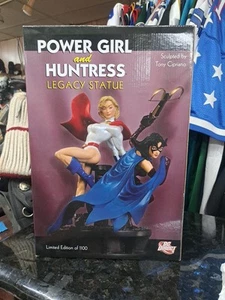 Limited Edition Power Girl and Huntress Legacy Statue 356 of 1100 Free Shipping! - Picture 1 of 5