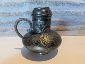 Derby Silver Co. and marked as "Quadruple Plate" Pepper Shaker - Floral Design - Picture 1 of 5