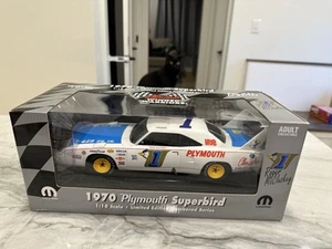 Roger McCluskey 1970 Plymouth Superbird Nascar 1/18 Diecast #18 Roadrunner RC2 - Picture 1 of 3