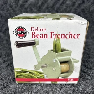 Norpro Deluxe Bean Frencher con morsetto francese/verde/affettatrice/taglierina resistente NUOVO - Foto 1 di 5