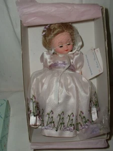 Muñeca Madame Alexander Wisteria Flor Girl #30370 Sin precio base - Imagen 1 de 1