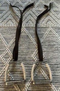 PERRI’S Stirrups With Leather Straps, Stainless Steel Stirrups. Size 4 1/2”. - Picture 1 of 6