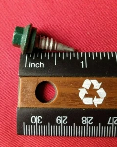 Diapositiva de 1/4". Tornillos de regazo de metal verde hiedra para techo/revestimiento - Imagen 1 de 7